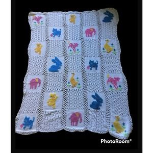 Baby Nursery Afghan Blanket Knit Throw  37" x 45"  Animals Vintage Handmade